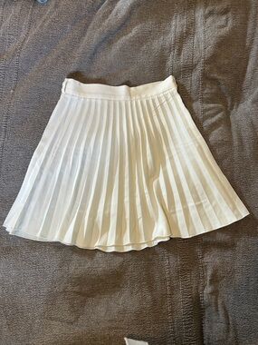 Zara pleated skirt | white
